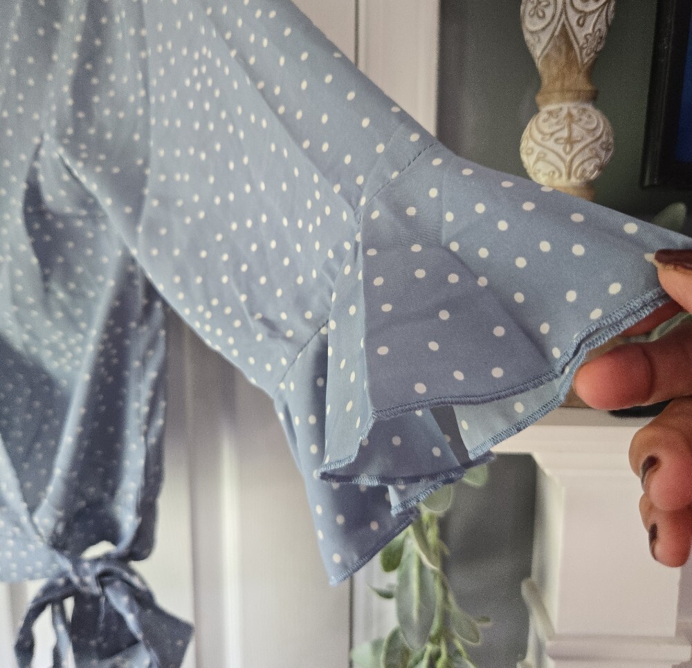 Hem & Thread Top - Picture 4 of 6